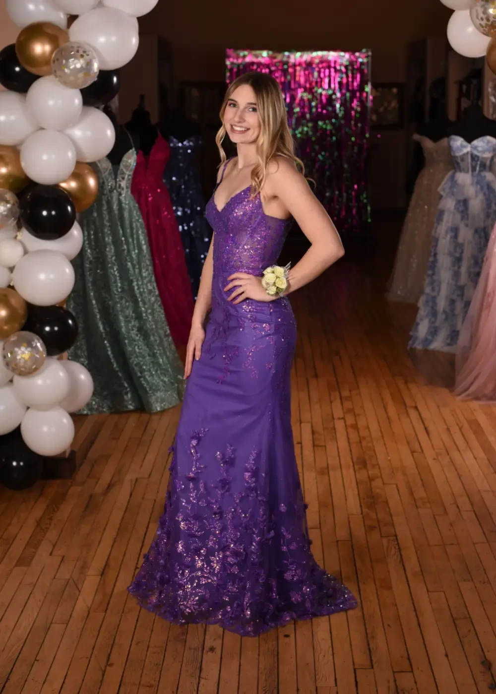 Gallery Image #slidesGrid28